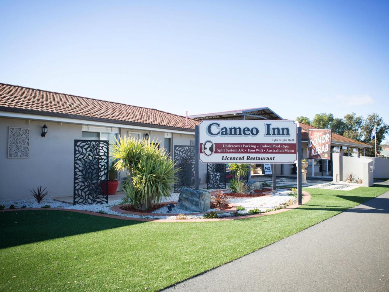 Cameo Inn Motel ウェスト・ワイアロング エクステリア 写真